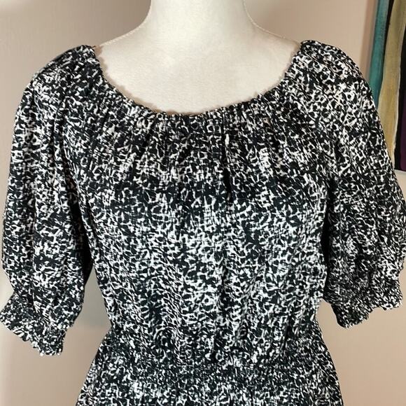 🤩3 for $30 Bundle Deal
GAP printed dress - Picture 2 of 8